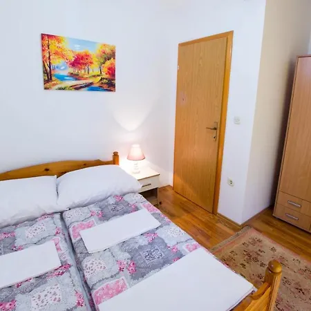 Frida Luxury Beachfront Blagaj