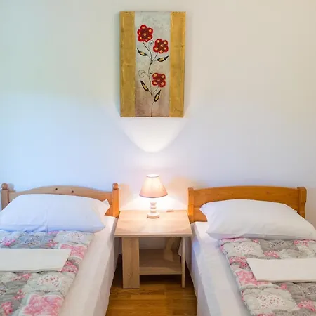 Frida Luxury Beachfront Villa Blagaj