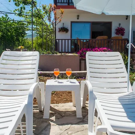Villa Frida Luxury Beachfront Blagaj