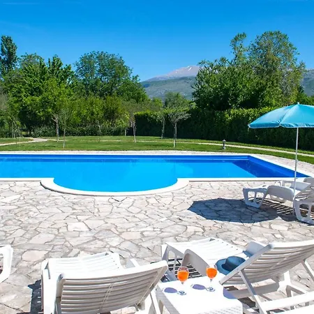 Villa Frida Luxury Beachfront